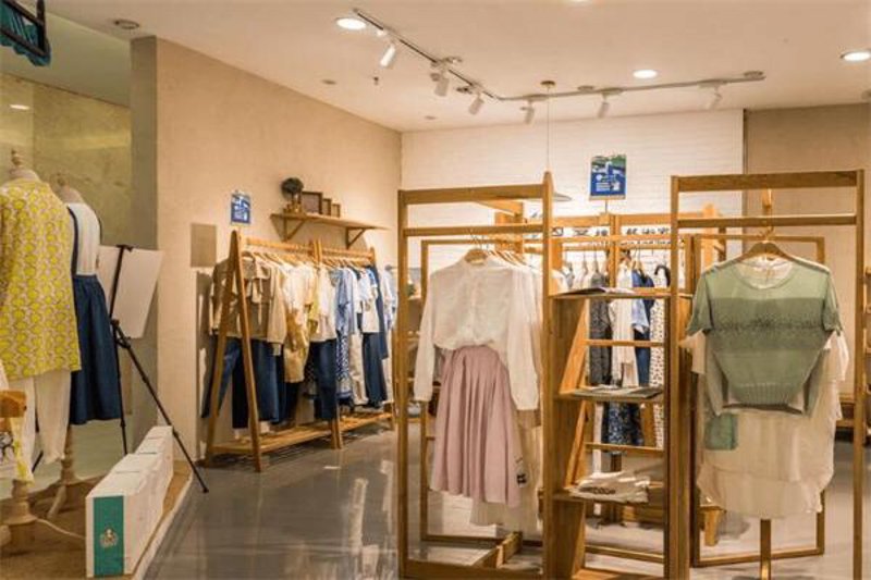 实战攻略:如何选择更合适的服装品牌——以深圳伊丝艾拉与太原酷安达利为例